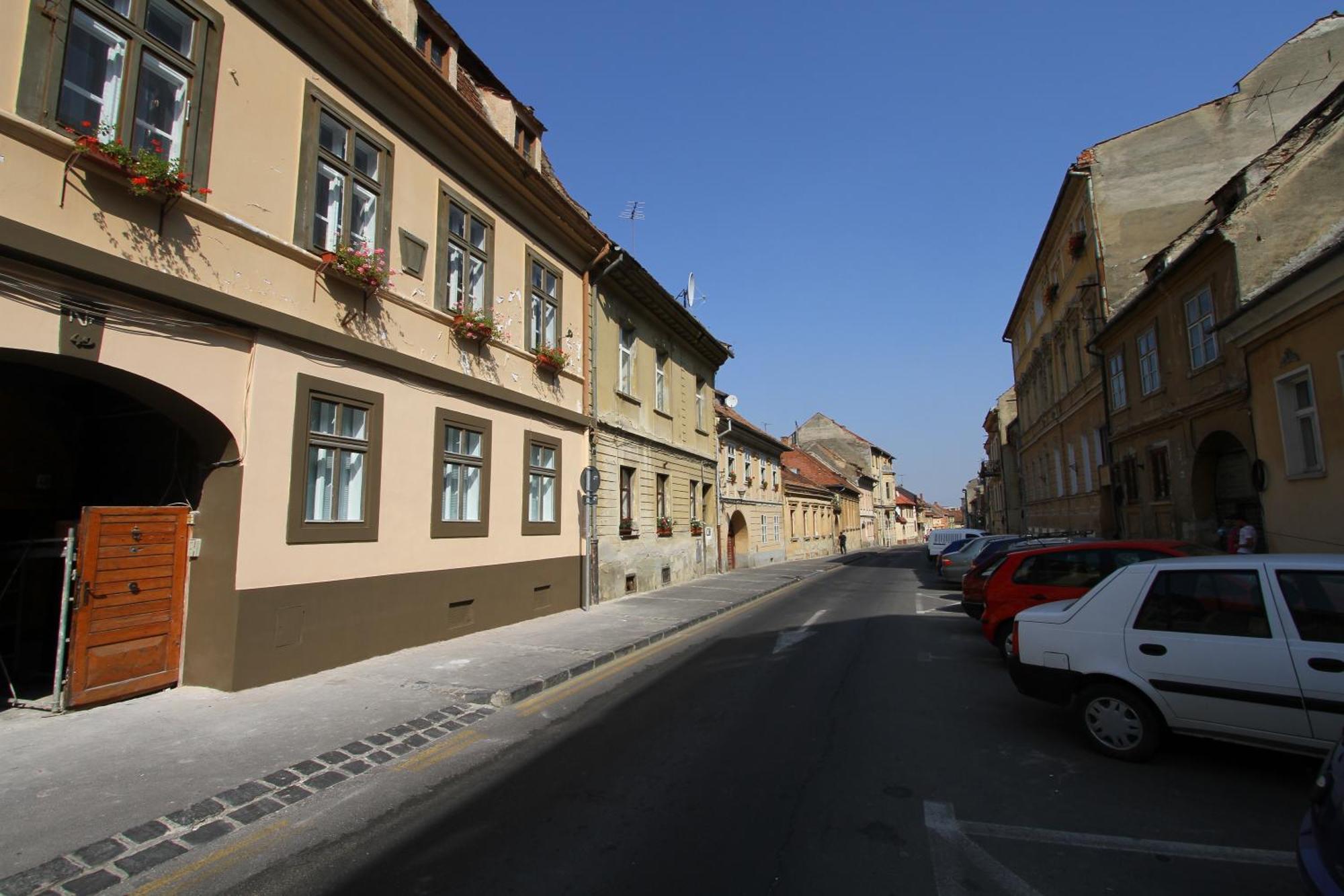 Versus Art Brașov