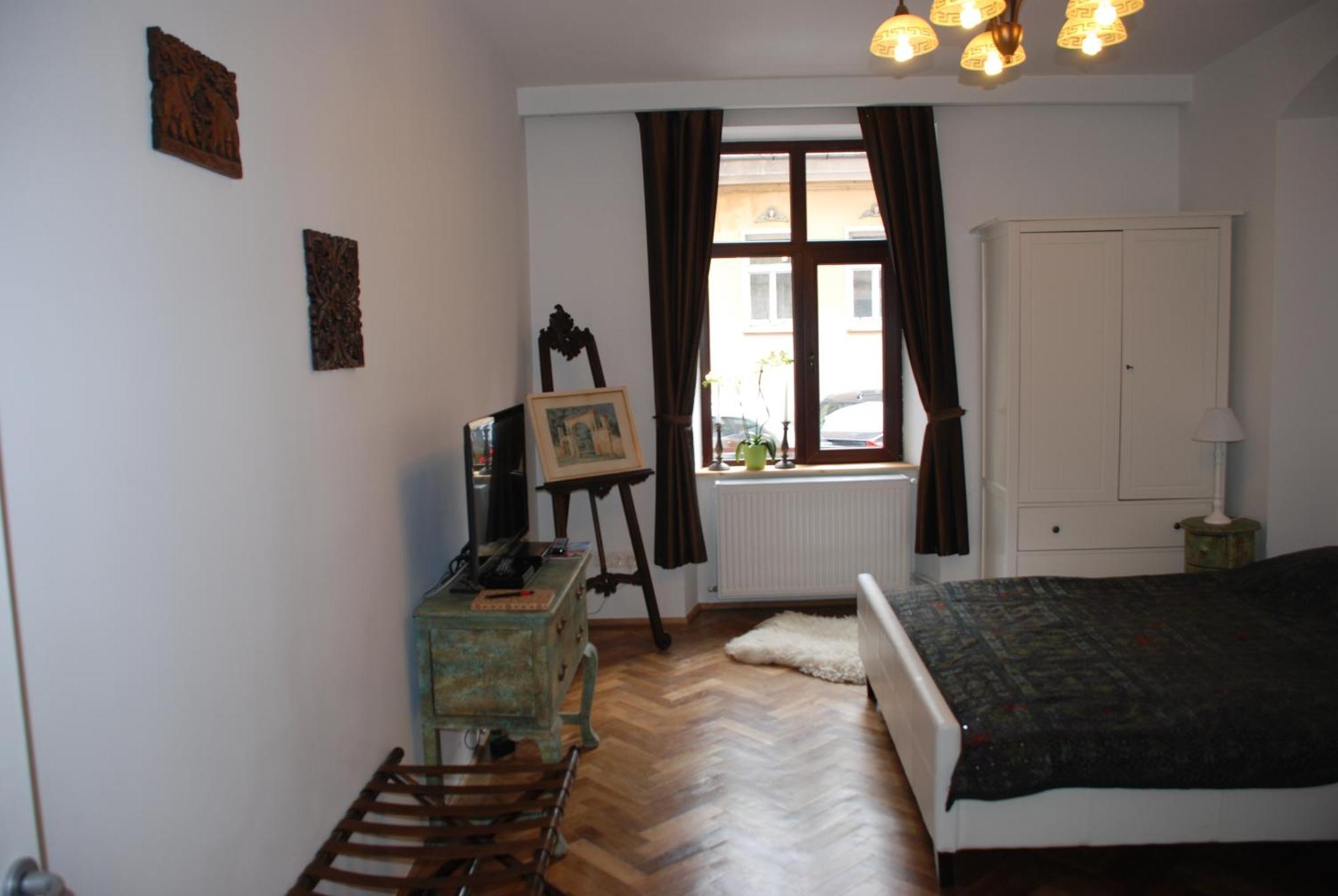 Apartment Versus Art Brasov
